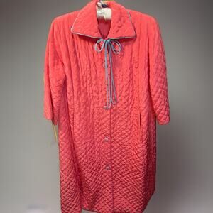 Vintage Housecoat Robe Quilted Salmon Albert & Albert Excellent Condition